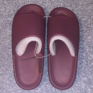 Victoria’s Secret Pink NEW WITH TAG Pillow Slides M (7/8)